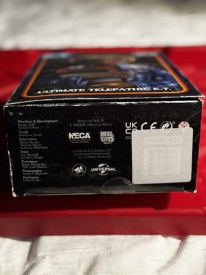 NECA E.T. 40th Anniversary - Ultimate Telepathic E.T. 7-inch Action Figure Et