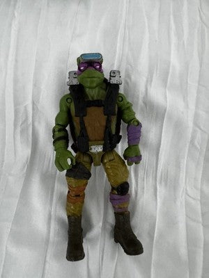 Lot of 8 Teenage Mutant Ninja Turtle Figure, Keno + Scooter, Robotic soldier