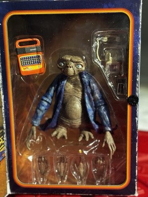 NECA E.T. 40th Anniversary - Ultimate Telepathic E.T. 7-inch Action Figure Et