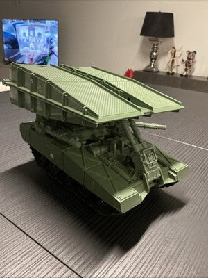 Vintage 1984 G.I. Joe Toss n' Cross Bridge Layer. Complete