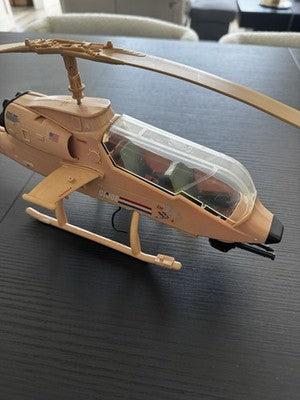 GI-JOE Locust Tan Dragonfly Helicopter Hasbro Pawtucket 1983 Rare. Near Complete