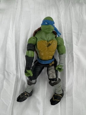 Lot of 8 Teenage Mutant Ninja Turtle Figure, Keno + Scooter, Robotic soldier