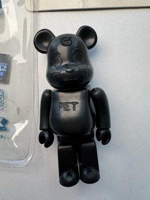 Be@rbrick PET Medicom Toy And The Sankei Shimbum 2002 + Card