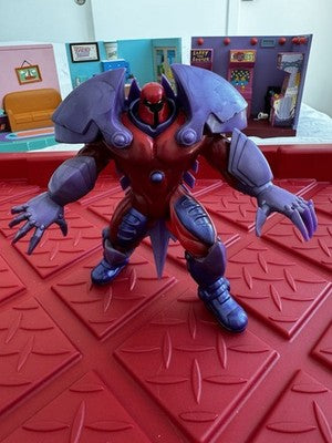 Marvel Figure - 1997 Onslaught - Toybiz Uncanny Xmen Comics Vtg