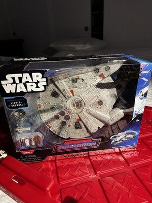 STAR WARS Micro Galaxy Squadron Assault Class Millennium Falcon Launch Edition