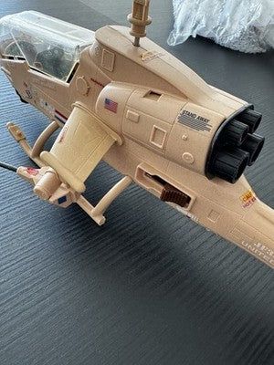 GI-JOE Locust Tan Dragonfly Helicopter Hasbro Pawtucket 1983 Rare. Near Complete