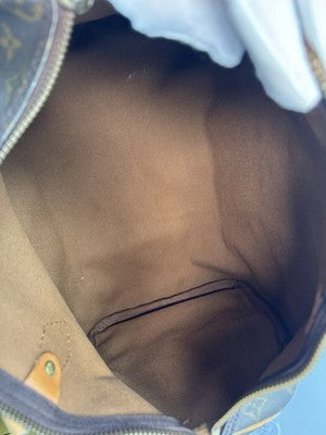 Louis Vuitton Monogram Leather Speedy 35 Boston Bag. As Is