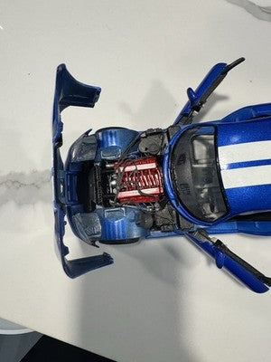 Maisto Dodge Viper GTS Coupe 1/18 Diecast Model Car