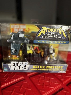 Star Wars Attacktix Figure Game REPUBLIC GUNSHIP CLONE PILOT Battle Masters 2006