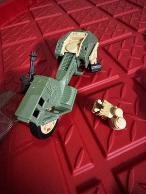 1986 GI Joe ARAH LCV Recon Sled Low Crawl Vehicle Hasbro, Windshield. As Is.