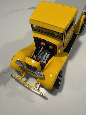 Road Legends 1934 Ford F-100 Pickup Pro Street Truck 1:18 Scale Diecast Flames