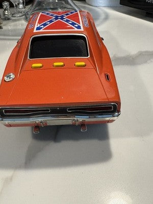 2006 General Lee  Warner Bros. W/ Lights And Sounds 1:18